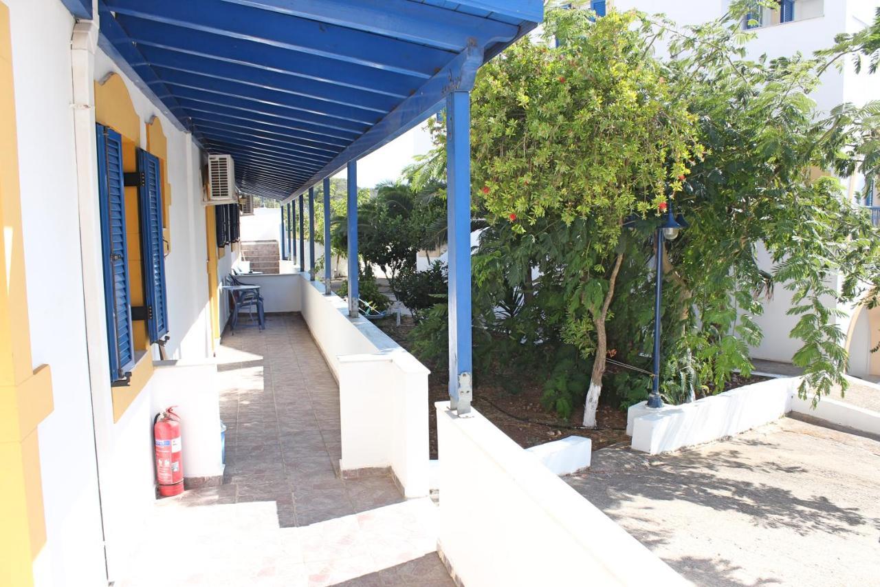 Theofilos Appartements Livadi  Екстериор снимка