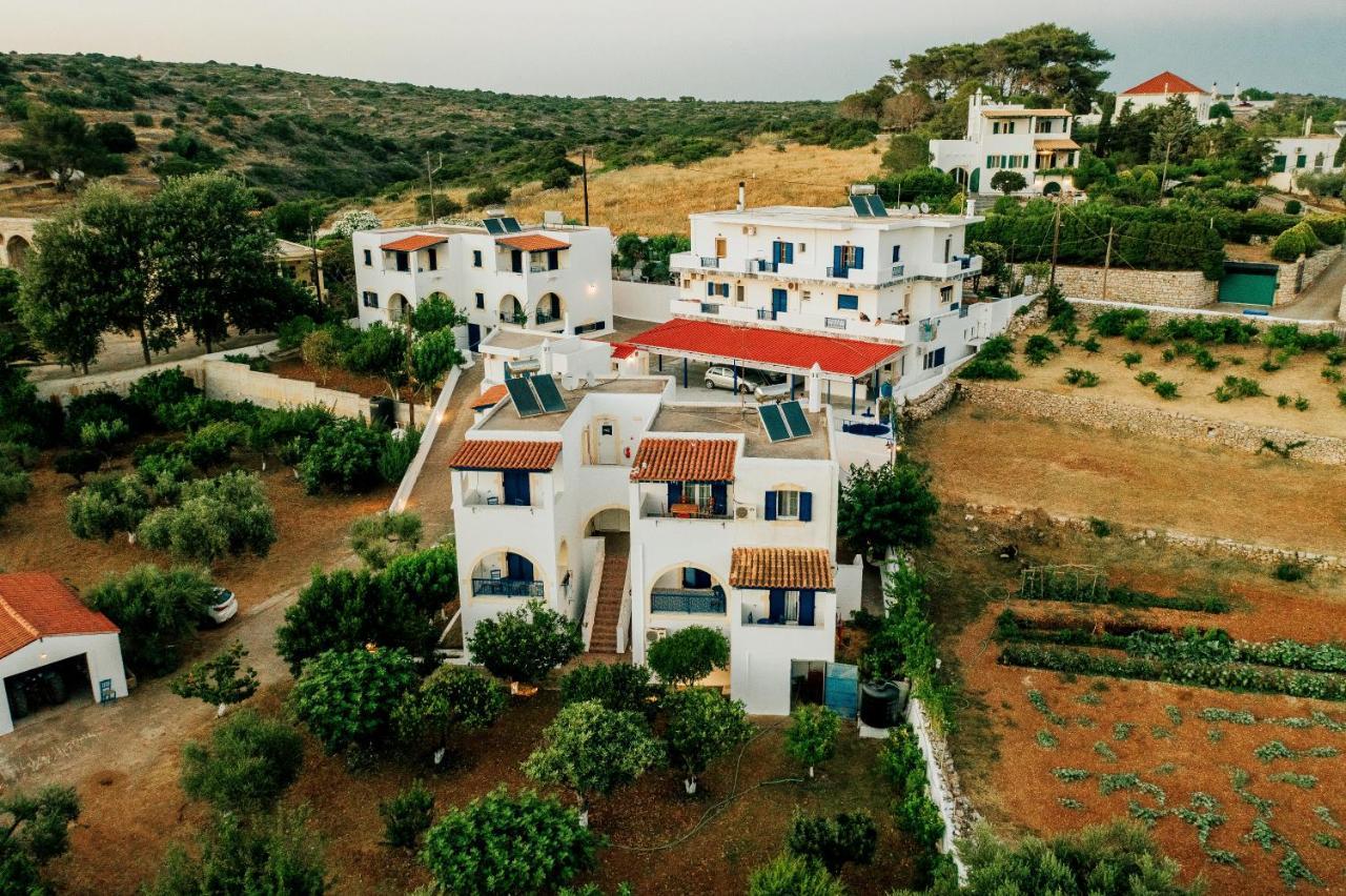 Theofilos Appartements Livadi  Екстериор снимка
