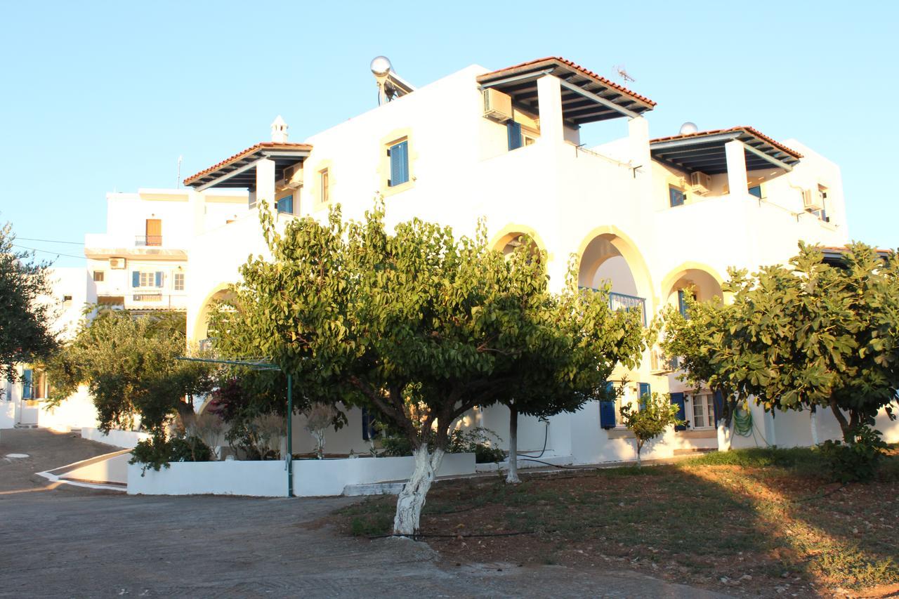 Theofilos Appartements Livadi  Екстериор снимка